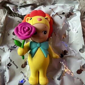 Sonny Angel Flower Girl Series - Rose Lion Yellow